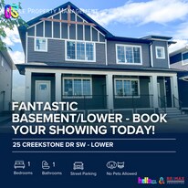 25 Creekstone Dr SW in Calgary, AB - Building Photo