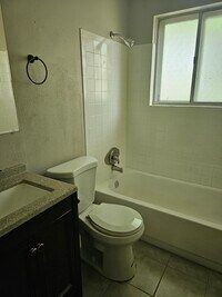 5024 Tulip Tree Ln photo'