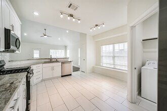 10618 Bassoon Dr in Houston, TX - Building Photo - Building Photo