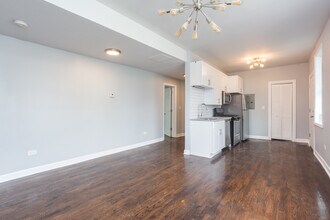 3301 N Harding Ave-Unit -2S in Chicago, IL - Building Photo - Building Photo