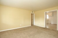 Tara Woods Apartments photo'