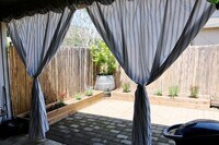 436 Crystal Dr photo'