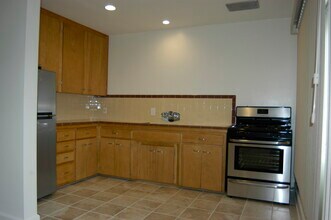 1028 3rd Street in Santa Monica, CA - Foto de edificio - Building Photo