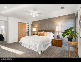 860 S Center St in Reno, NV - Building Photo - Building Photo