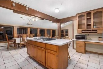 160 Woodbine Rd in South Kingstown, RI - Building Photo - Building Photo