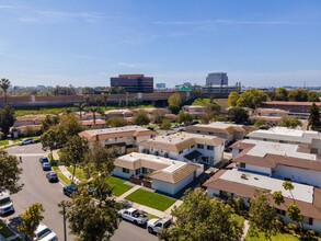 628 S Fashion Park St in Orange, CA - Building Photo - Building Photo