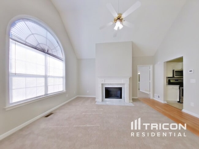 1302 Waymar Way SW in Marietta, GA - Building Photo - Building Photo