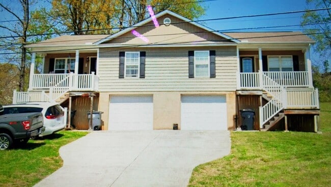 2062 Kidwell Ridge Rd in Morristown, TN - Building Photo - Building Photo