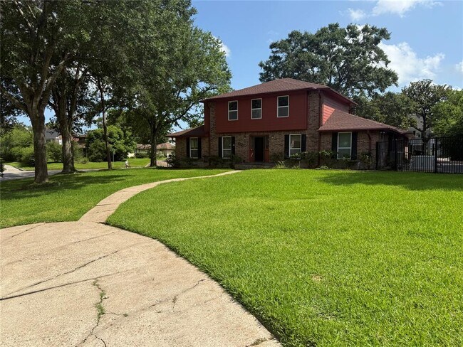 3232 Parkwood Dr in Houston, TX - Building Photo - Building Photo