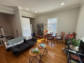 15 Emerson St in Newton, MA - Building Photo - Building Photo
