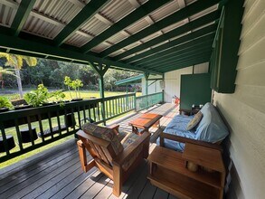 230 Kapualani St in Hilo, HI - Building Photo - Building Photo