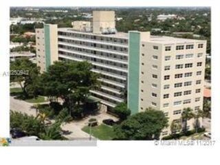 2555 NE 11th St-Unit -204 in Fort Lauderdale, FL - Building Photo - Building Photo