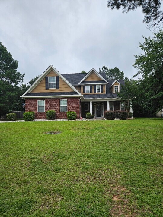 204 Bridgehampton Way in Perry, GA - Building Photo