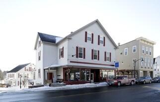 141 Main St in Newmarket, NH - Building Photo