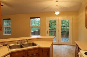 713B Tall Oaks Dr, Unit B in St. Clair, MO - Foto de edificio - Building Photo