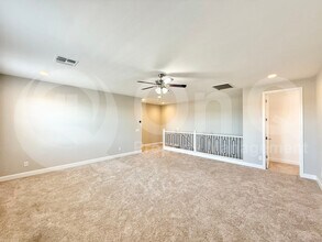 44723 N 44th Ave in Phoenix, AZ - Foto de edificio - Building Photo