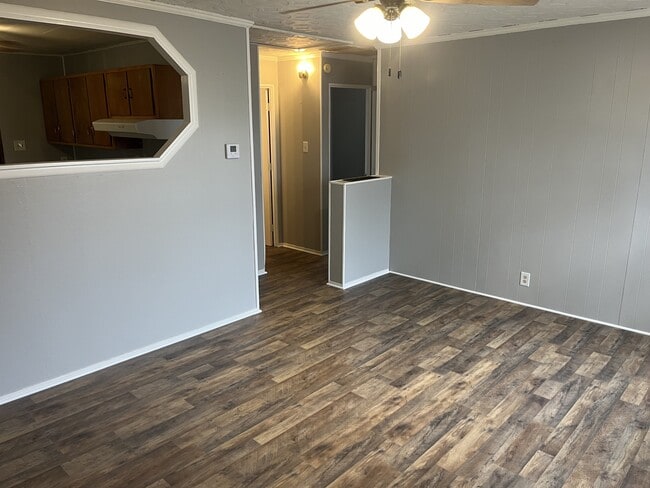 2424 Van Buren Ave in Springfield, OH - Building Photo - Building Photo