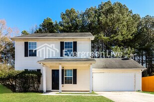 6365 Topaz Trail in College Park, GA - Building Photo