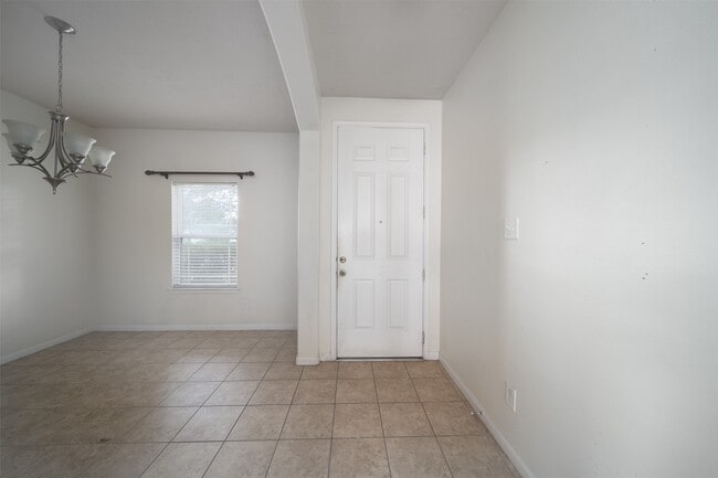 19543 Otter Trail Ct