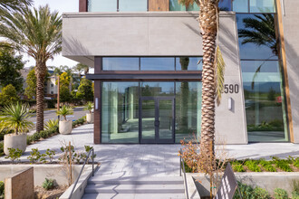 Broadstone Atlas in Santa Ana, CA - Building Photo - Building Photo