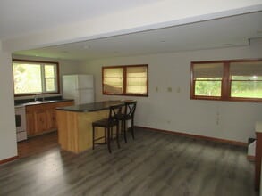 9122 River Rd in Marcy, NY - Building Photo - Building Photo