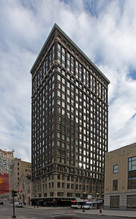 Washington Boulevard Apartments in Detroit, MI - Foto de edificio - Building Photo