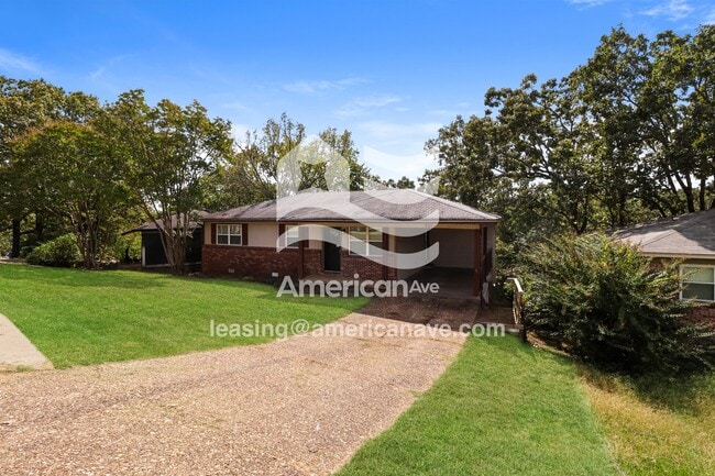 501 Lindenhurst Dr in North Little Rock, AR - Building Photo - Building Photo