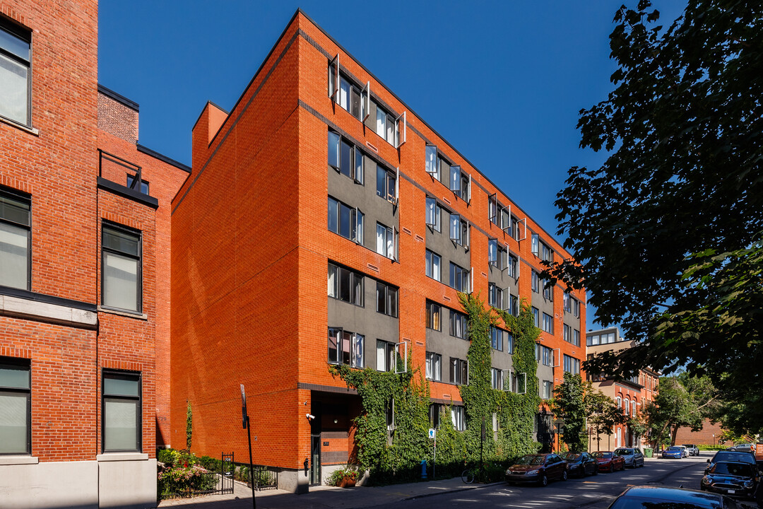 711 Bourget Rue in Montréal, QC - Building Photo