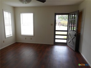 112 Tampico Ct in Victoria, TX - Building Photo - Building Photo