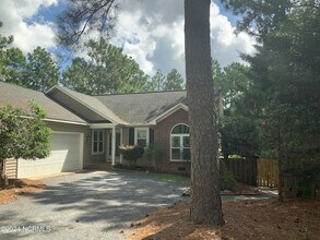 30 Winchester Rd in Pinehurst, NC - Building Photo - Building Photo