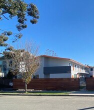 The Redwood in Los Angeles, CA - Building Photo - Building Photo