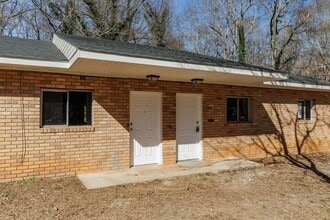 145 Sycamore Ln in Athens, GA - Building Photo - Building Photo