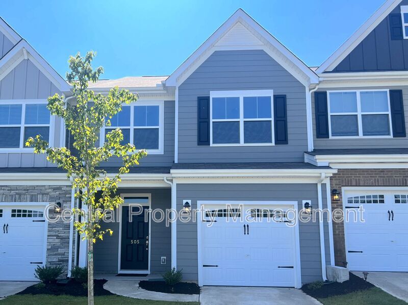505 Pennystone Ln in Simpsonville, SC - Building Photo