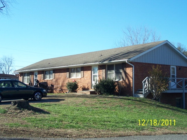 123 Oak Tower Dr in North Wilkesboro, NC - Building Photo - Building Photo