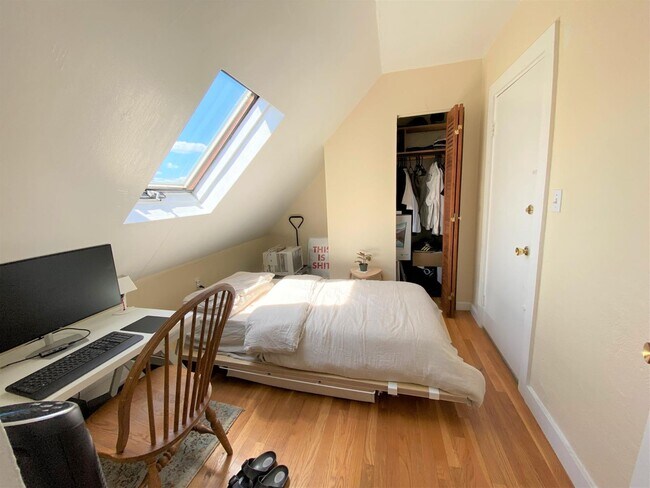 205 Highland Ave in Somerville, MA - Foto de edificio - Building Photo