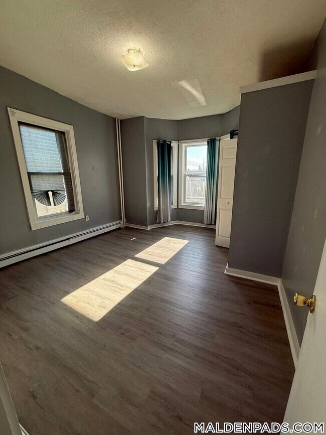 428 Salem St in Malden, MA - Foto de edificio - Building Photo