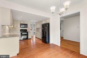 11 Treaty Dr in Chesterbrook, PA - Building Photo - Building Photo