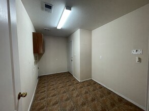 10011 Calle Chulita NW in Albuquerque, NM - Building Photo - Building Photo