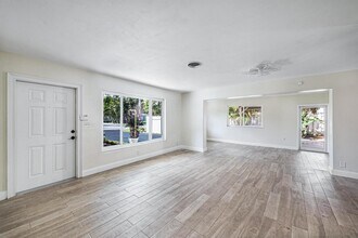 2611 NE 16th St in Pompano Beach, FL - Building Photo - Building Photo