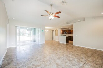 347 Western Ave S in Lehigh Acres, FL - Building Photo - Building Photo