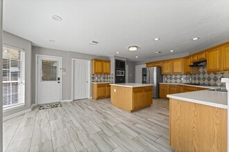 2215 Winecup Ln in League City, TX - Building Photo - Building Photo