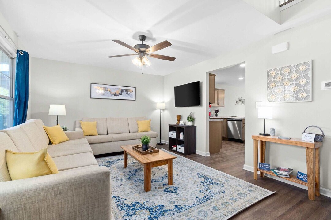 867 Central Ave in Clarksville, TN - Building Photo