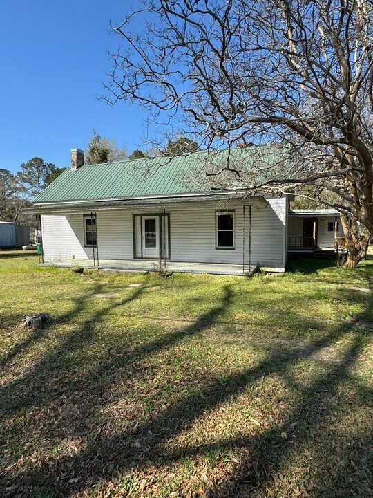 117 Cox Ave in Morven, NC - Building Photo