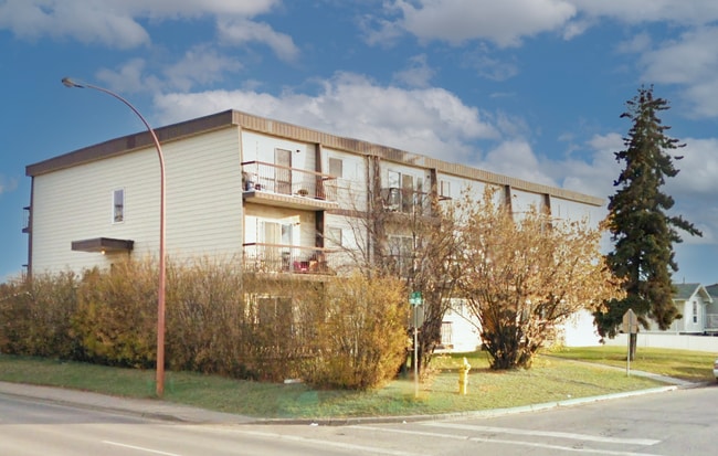 Manor 99 in Fort St John, BC - Building Photo - Building Photo