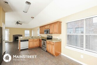 6424 Canyon Trail in Lake Worth, TX - Building Photo - Building Photo