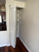 7275 SW 89th St in Miami, FL - Building Photo - Building Photo