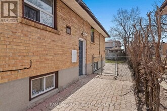 169 Brighton Ave in Toronto, ON - Building Photo - Building Photo