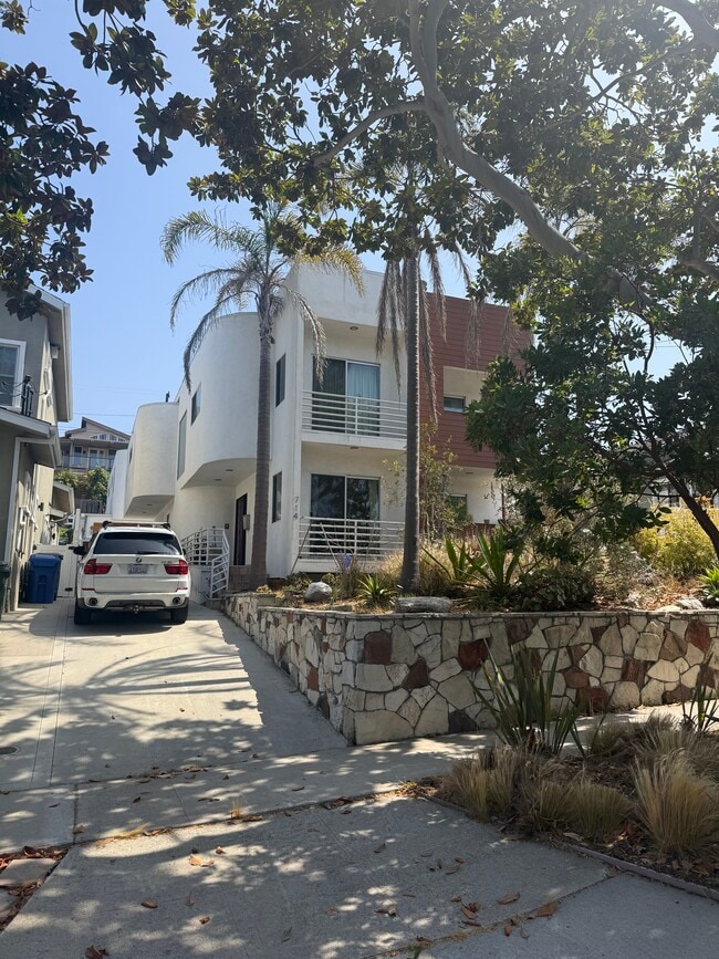 property at 714 N Maria Ave
