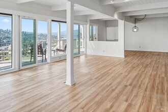 1952 Centro W St in Tiburon, CA - Building Photo - Building Photo