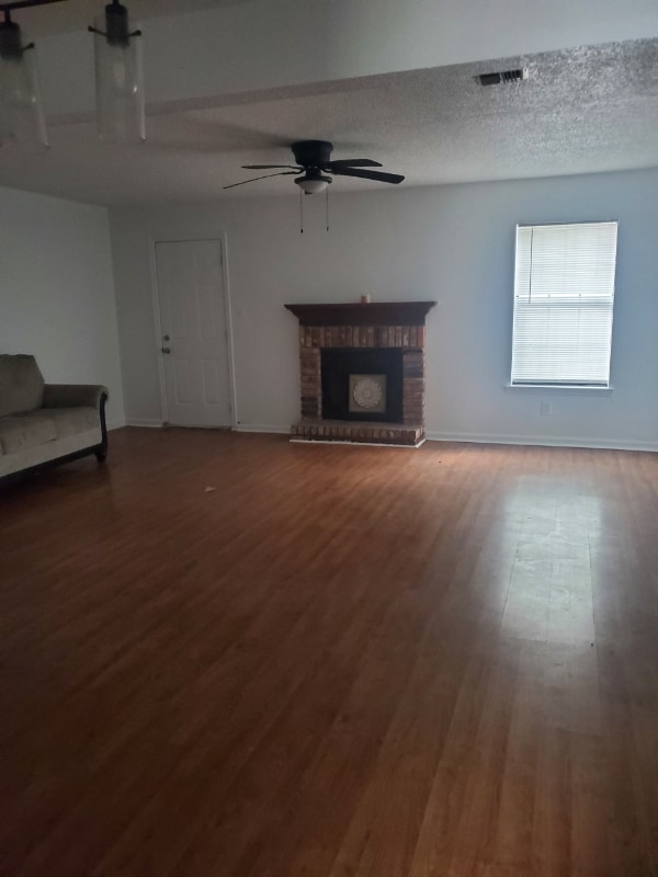 127 E Pamela Dr in Lafayette, LA - Building Photo - Building Photo